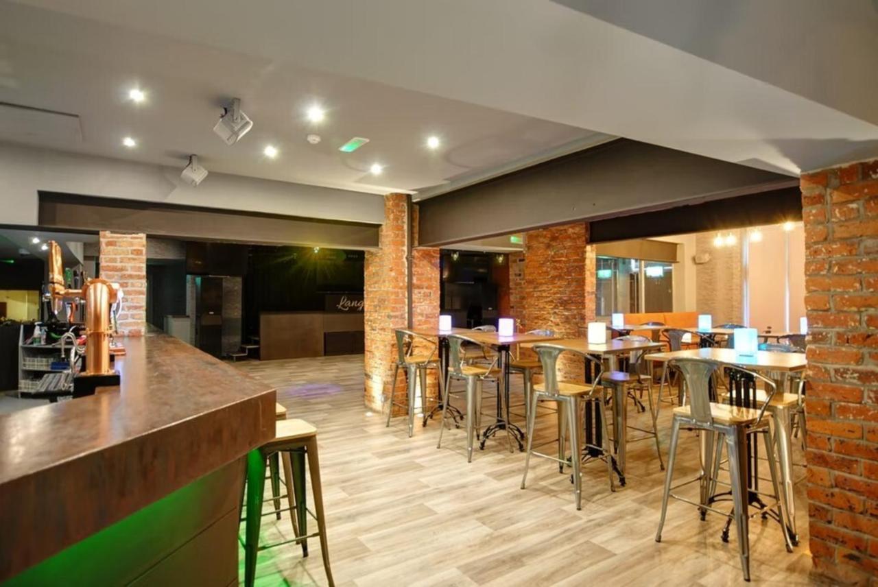 The Royal Hotel Crewe, A Brilliant Collection, Powered By Oyo Exterior foto